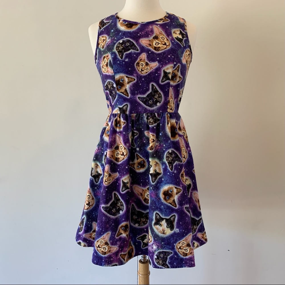 Retrolicious medium galaxy cat sleeveless dress